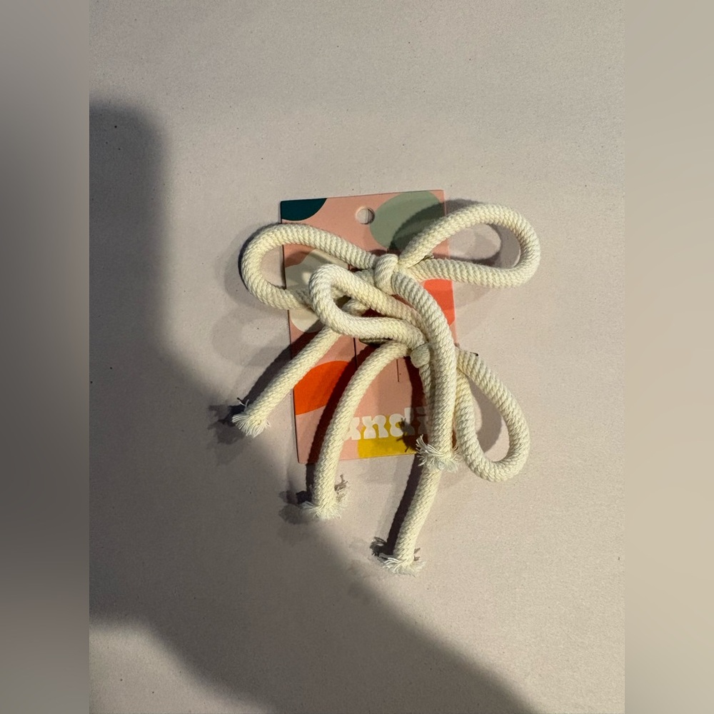 Andi NWT White Rope Hair Tie Set